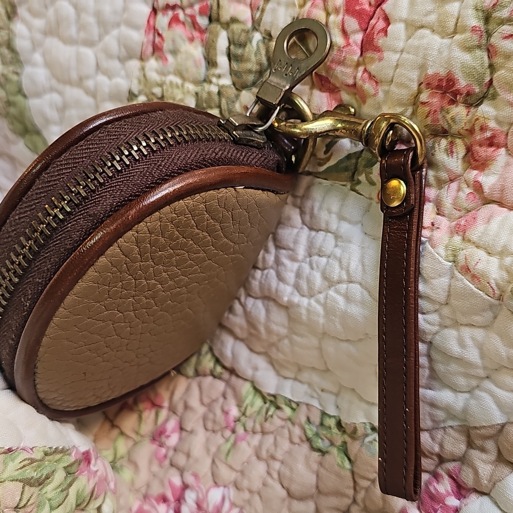 Vintage Dooney & Bourke AWL Taupe & Burnt Cedar Duck Coin Purse - Picture 5 of 16